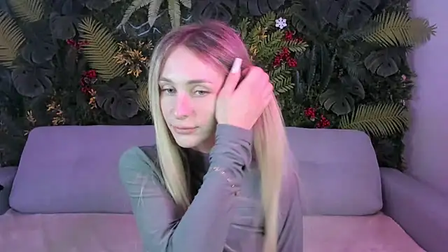 Horny Blond online show from 09/15/25, 08:03