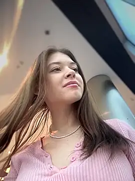 Snapshot of Times__Square chatting on 12/06/24, 09:10 Times Square online show from 12/06/24, 09:10