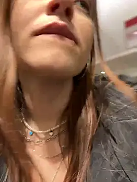 Snapshot of Times__Square chatting on 01/23/25, 07:11 Times Square online show from 01/23/25, 07:11