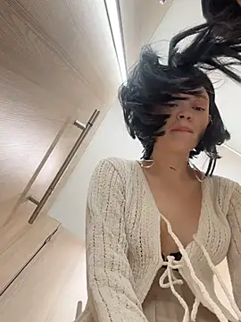 Snapshot of Times__Square chatting on 02/13/25, 08:17 Times Square online show from 02/13/25, 08:17