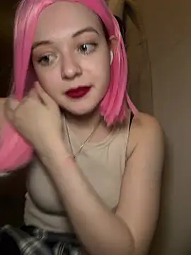 Snapshot of Times__Square chatting on 02/26/25, 08:37 Times Square online show from 02/26/25, 08:37