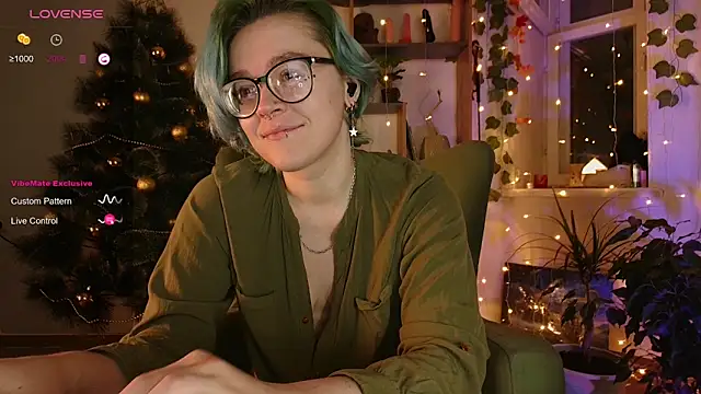 alisahug online show from 12/13/24, 12:17