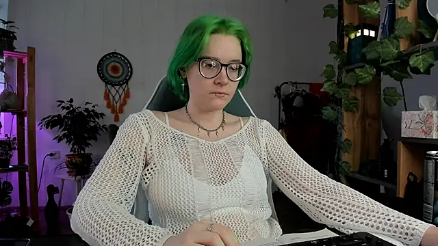 alisahug online show from 02/28/25, 04:21