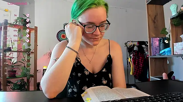 alisahug online show from 03/04/25, 10:46