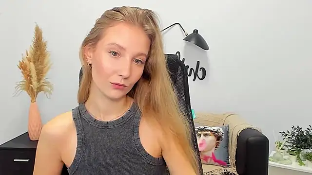 LolaWilsons online show from 01/29/25, 09:23