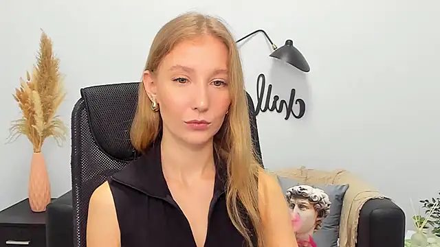 LolaWilsons online show from 02/07/25, 09:26