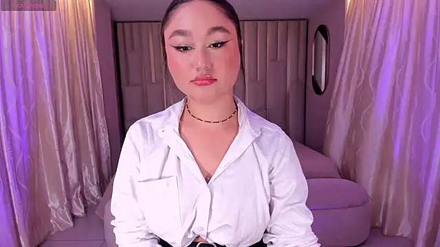 SamanthaConnor  online show from 12/20/24, 07:39