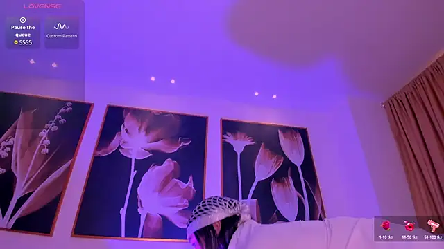 SamanthaConnor  online show from 01/23/25, 10:11