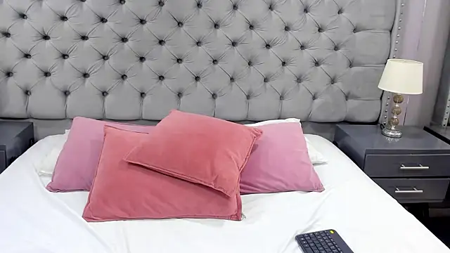 SamantaG online show from 01/23/25, 12:52