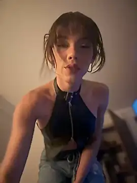 Carlita cute online show from 12/18/24, 01:37