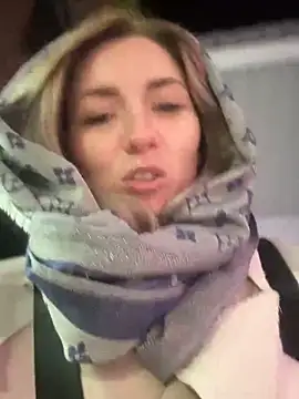 Snapshot of Crazy-Rosa chatting on 02/04/25, 02:53 Crazy-Rosa online show from 02/04/25, 02:53