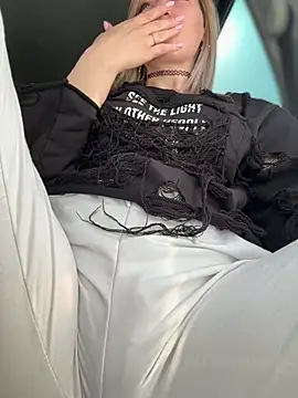 Snapshot of Crazy-Rosa chatting on 03/20/25, 09:48 Crazy-Rosa online show from 03/20/25, 09:48