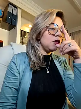 Cata Office-12 online show from 12/27/24, 04:21