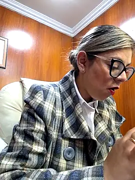 Cata Office-12 online show from 09/09/25, 02:16