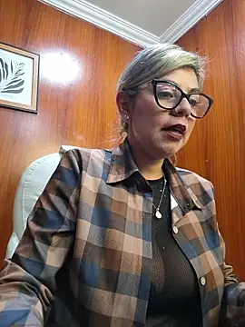 Cata Office-12 online show from 10/27/25, 08:02