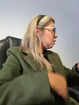 Cata Office-12 online show from 11/12/25, 09:14