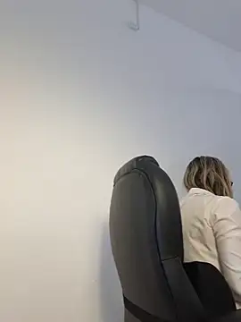 Cata Office-12 online show from 11/13/25, 09:14