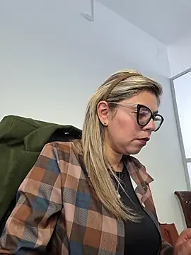 Cata Office-12 online show from 11/21/25, 08:07