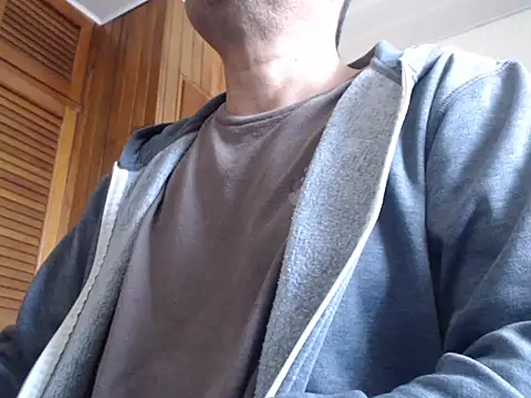 Snapshot of lover_camer chatting on 10/27/25, 01:48 lover camer online show from 10/27/25, 01:48