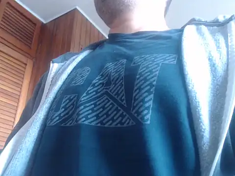 Snapshot of lover_camer chatting on 11/20/25, 03:56 lover camer online show from 11/20/25, 03:56