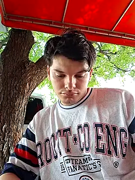  Ottis  online show from 10/15/25, 07:36