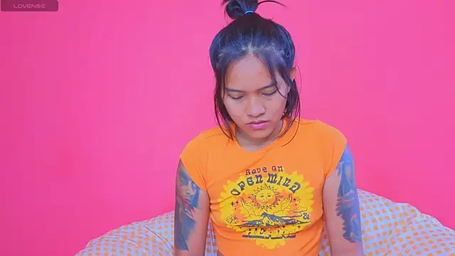 Natsu   online show from 12/24/24, 03:05