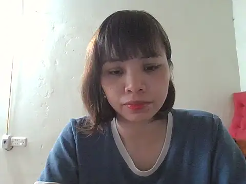 Angela-Eira online show from 10/12/25, 07:40