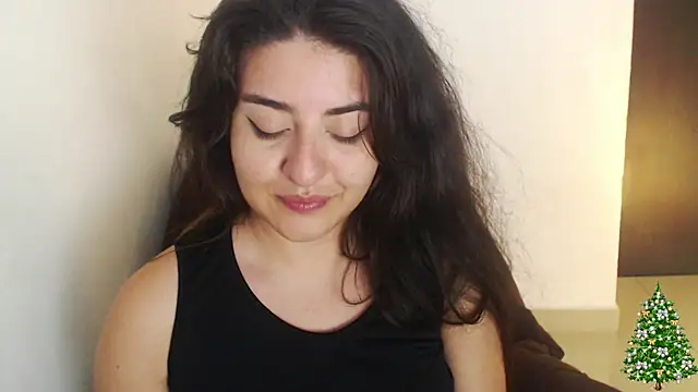 Snapshot of moritalatina chatting on 12/22/24, 02:28 moritalatina online show from 12/22/24, 02:28
