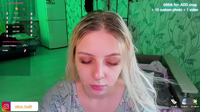 Alice Halle online show from 01/04/25, 06:19