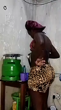 Snapshot of zaynlovena chatting on 12/29/24, 06:38 zaynlovena online show from 12/29/24, 06:38