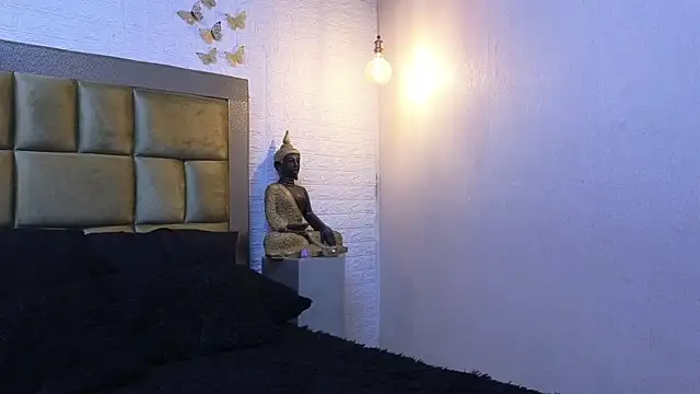 ximenawilliamss online show from 10/26/25, 11:09