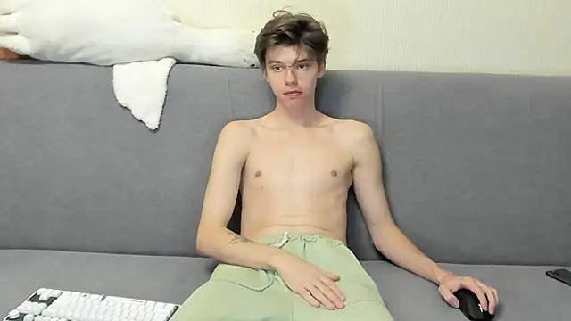 Liam sexy1 online show from 11/02/25, 02:30