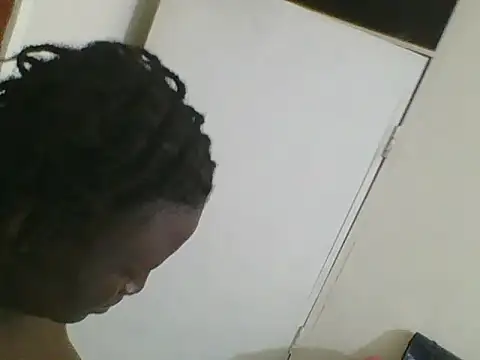 Snapshot of Heavy_ass chatting on 10/14/25, 08:53 Heavy ass online show from 10/14/25, 08:53