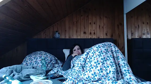 BoeseMoni1998 online show from 10/06/25, 10:56