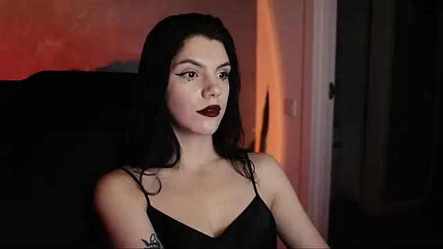Snapshot of mistress__rochelle chatting on 03/03/25, 11:56 mistress rochelle online show from 03/03/25, 11:56