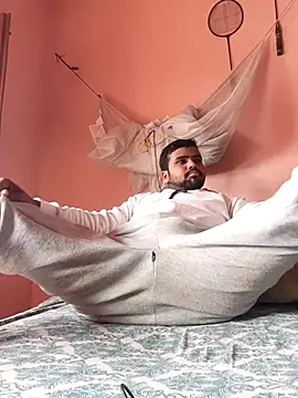 MeFeellove online show from 11/14/25, 09:08