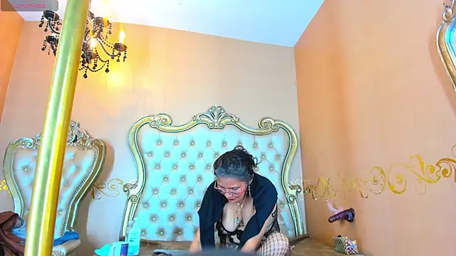 Celeste Baker  online show from 12/31/24, 03:42