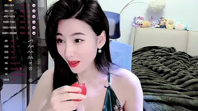 Snapshot of FeiFei-babe chatting on 03/02/25, 02:32 FeiFei-babe online show from 03/02/25, 02:32