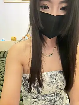 Snapshot of FeiFei-babe chatting on 03/06/25, 04:38 FeiFei-babe online show from 03/06/25, 04:38