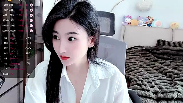 Snapshot of FeiFei-babe chatting on 03/08/25, 06:21 FeiFei-babe online show from 03/08/25, 06:21