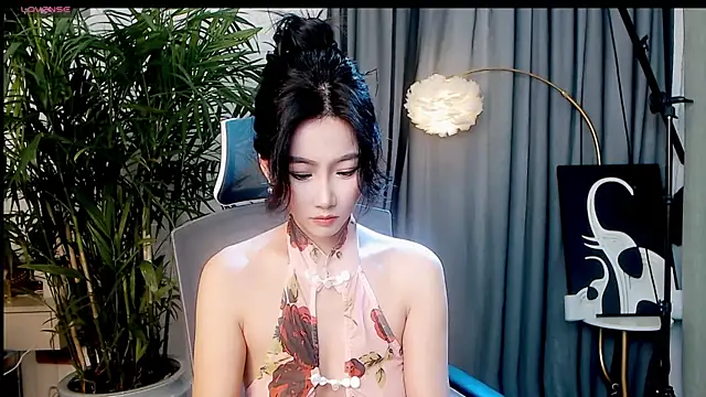 FeiFei-babe online show from 10/13/25, 12:49