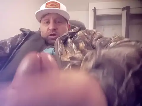 Snapshot of poundyouout69 chatting on 01/24/25, 08:43 poundyouout69 online show from 01/24/25, 08:43