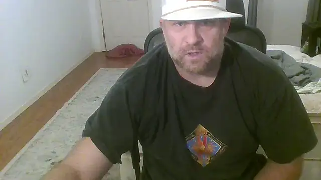 Snapshot of poundyouout69 chatting on 02/15/25, 06:12 poundyouout69 online show from 02/15/25, 06:12