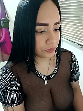 marta201 alfaro online show from 10/31/25, 11:33