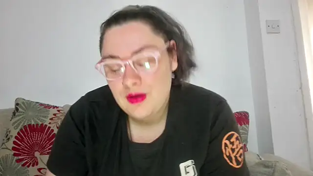 Bustycurves online show from 10/20/25, 10:49