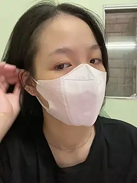 minmin2kk5 online show from 10/10/25, 02:32