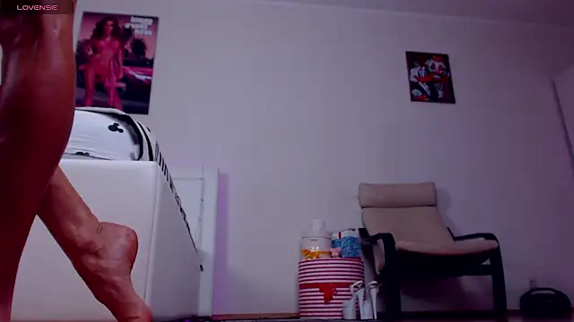 Snapshot of Sonja_Stripper_Ray chatting on 11/07/25, 09:53 Sonja Stripper Ray online show from 11/07/25, 09:53