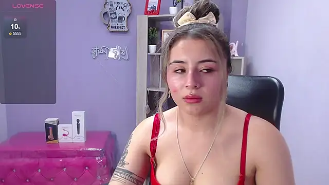 Snapshot of celeste_blue69 chatting on 01/22/25, 06:42 celeste blue69 online show from 01/22/25, 06:42