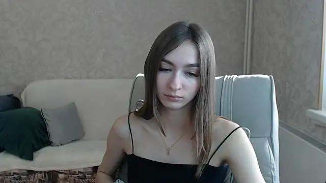 Snapshot of FlorenceDays chatting on 03/22/25, 10:06 FlorenceDays online show from 03/22/25, 10:06