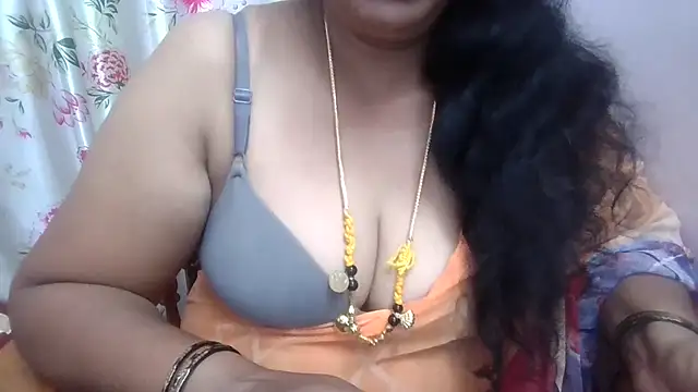 Snapshot of Janavi-janu chatting on 09/13/25, 08:14 Janavi-janu online show from 09/13/25, 08:14